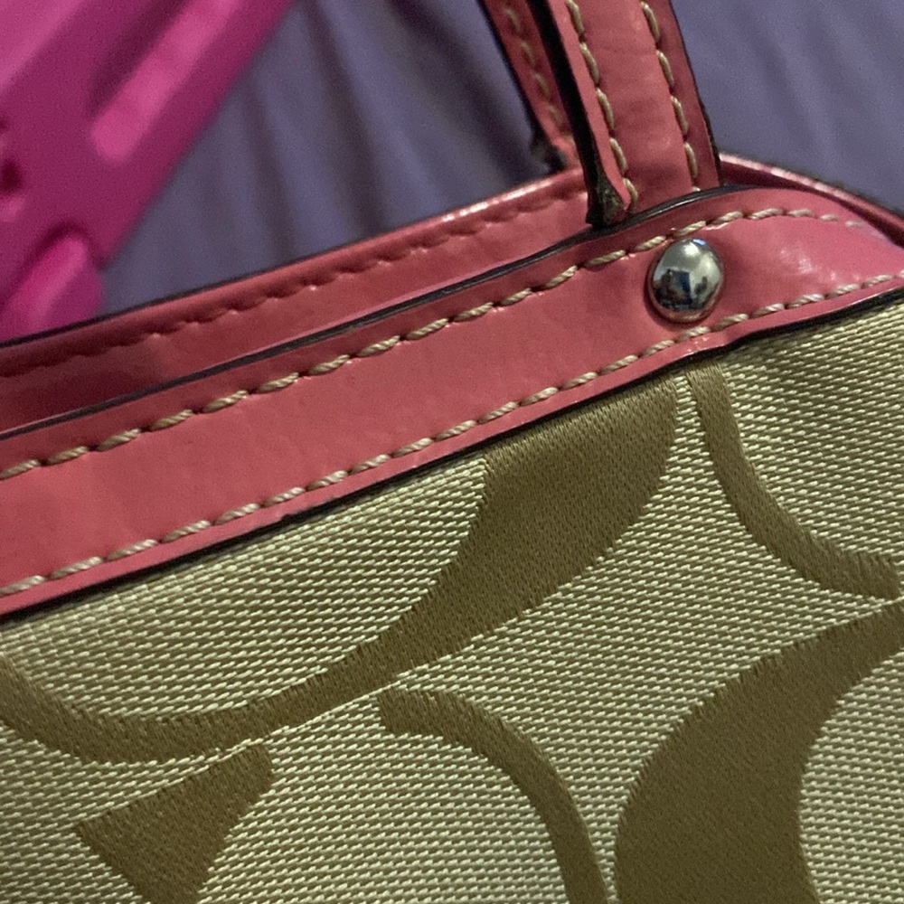 🇺🇸Coach purse pink with kisslock 🩷 - Picture 11 of 13